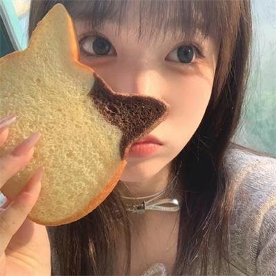 白富美前期跪求复合